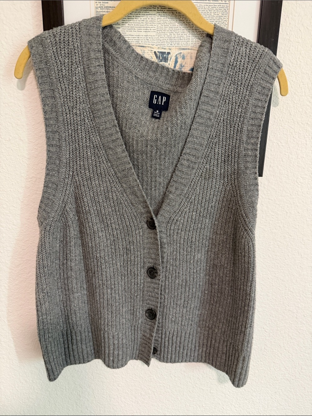 GAP Gray Ribbed Knit Button-Front Sweater Vest